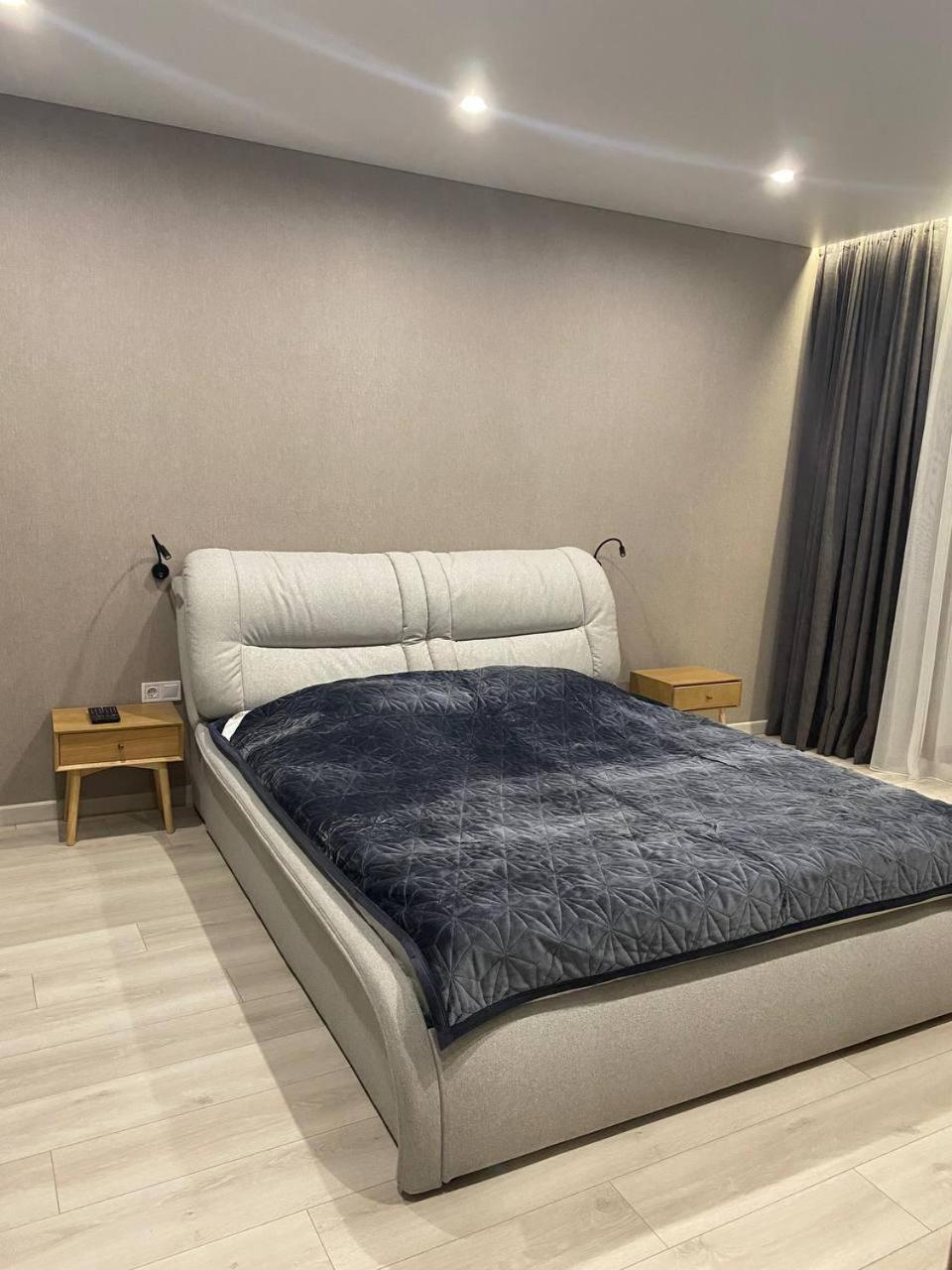 Apartpoltava Двокімнатні Апартаменти З Джакузі Біля Листопаду エクステリア 写真